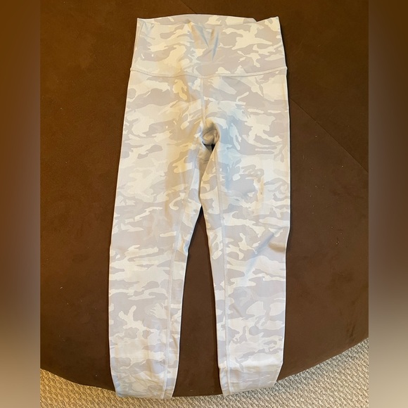 LuluLemon Align Leggings - Picture 1 of 1